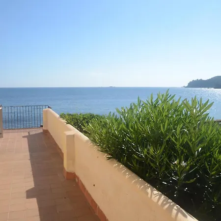 Voramar E * Calella De Palafrugell
