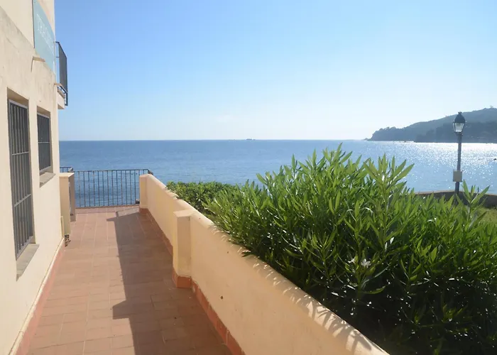 Voramar E * Calella De Palafrugell