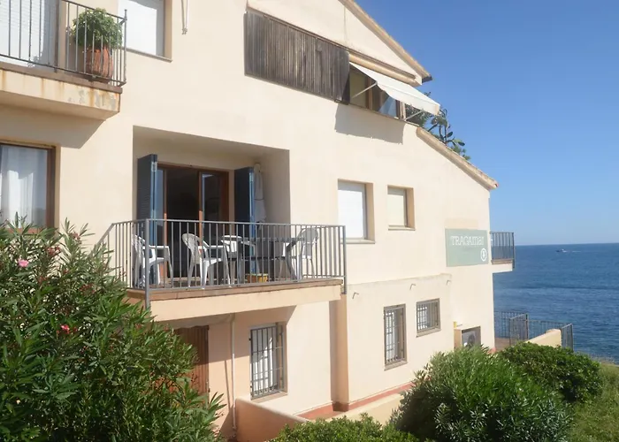 Voramar E Apartmán *